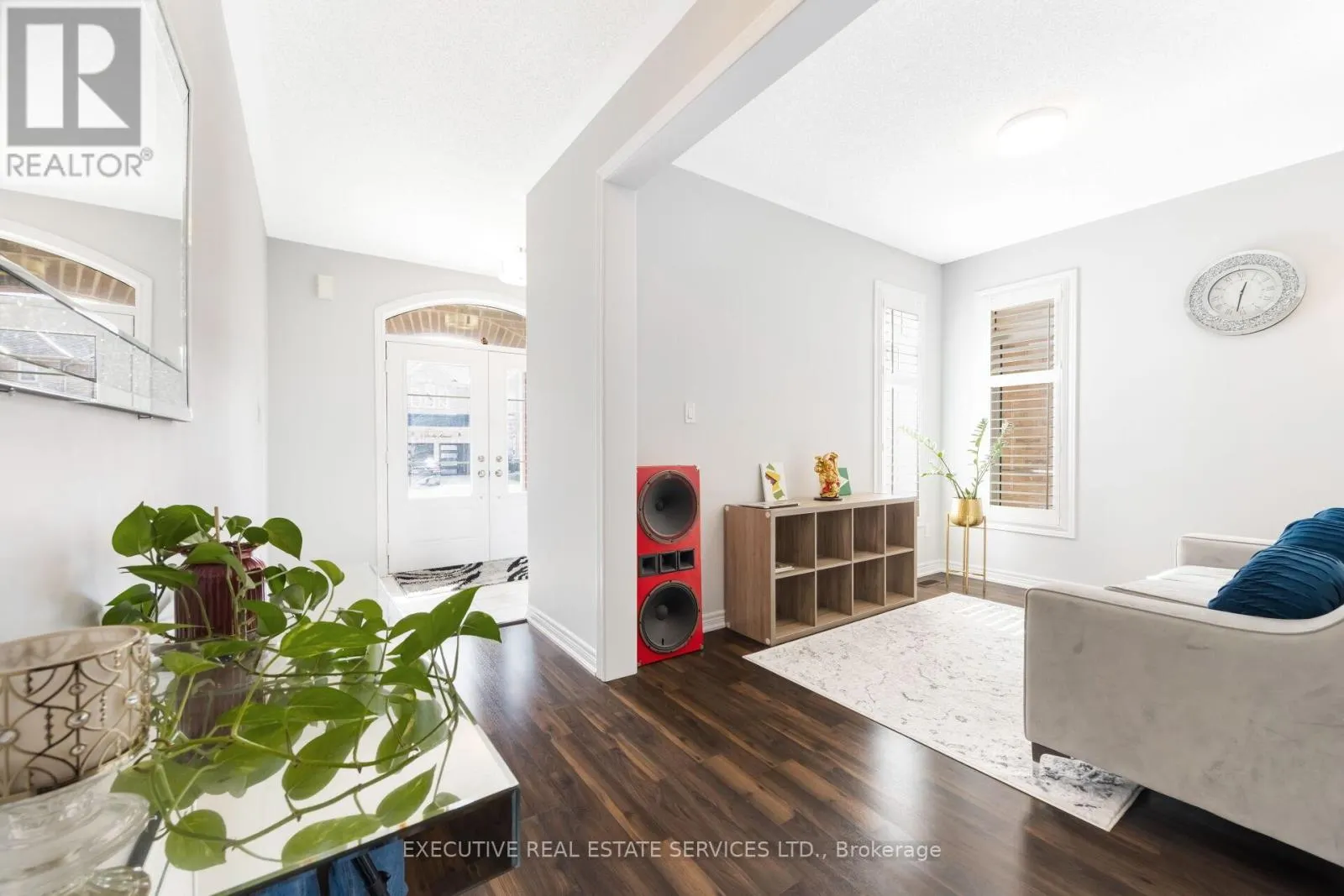 5 DRAKE AVENUE