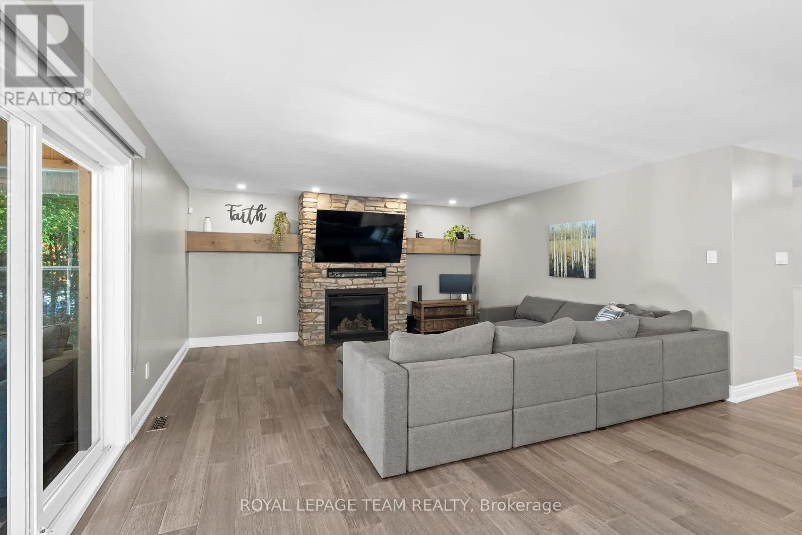 3372 BRAMBLE LANE