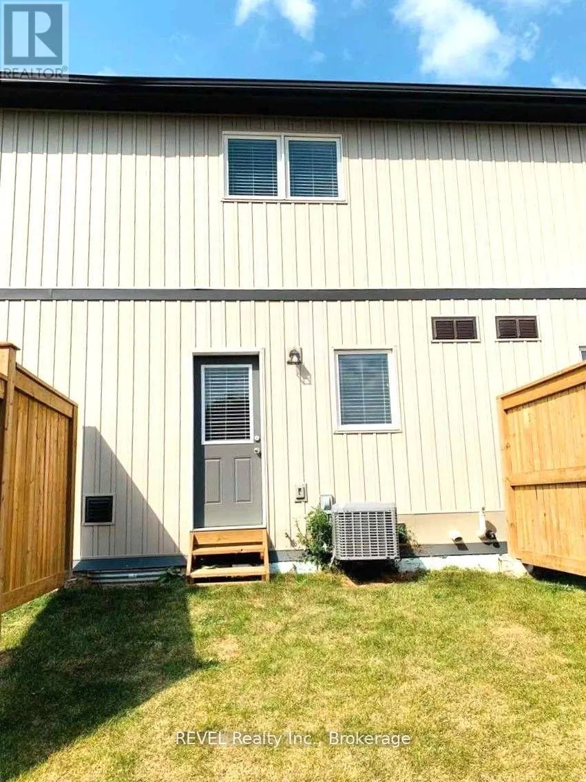 78 - 7768 ASCOT CIRCLE, #78