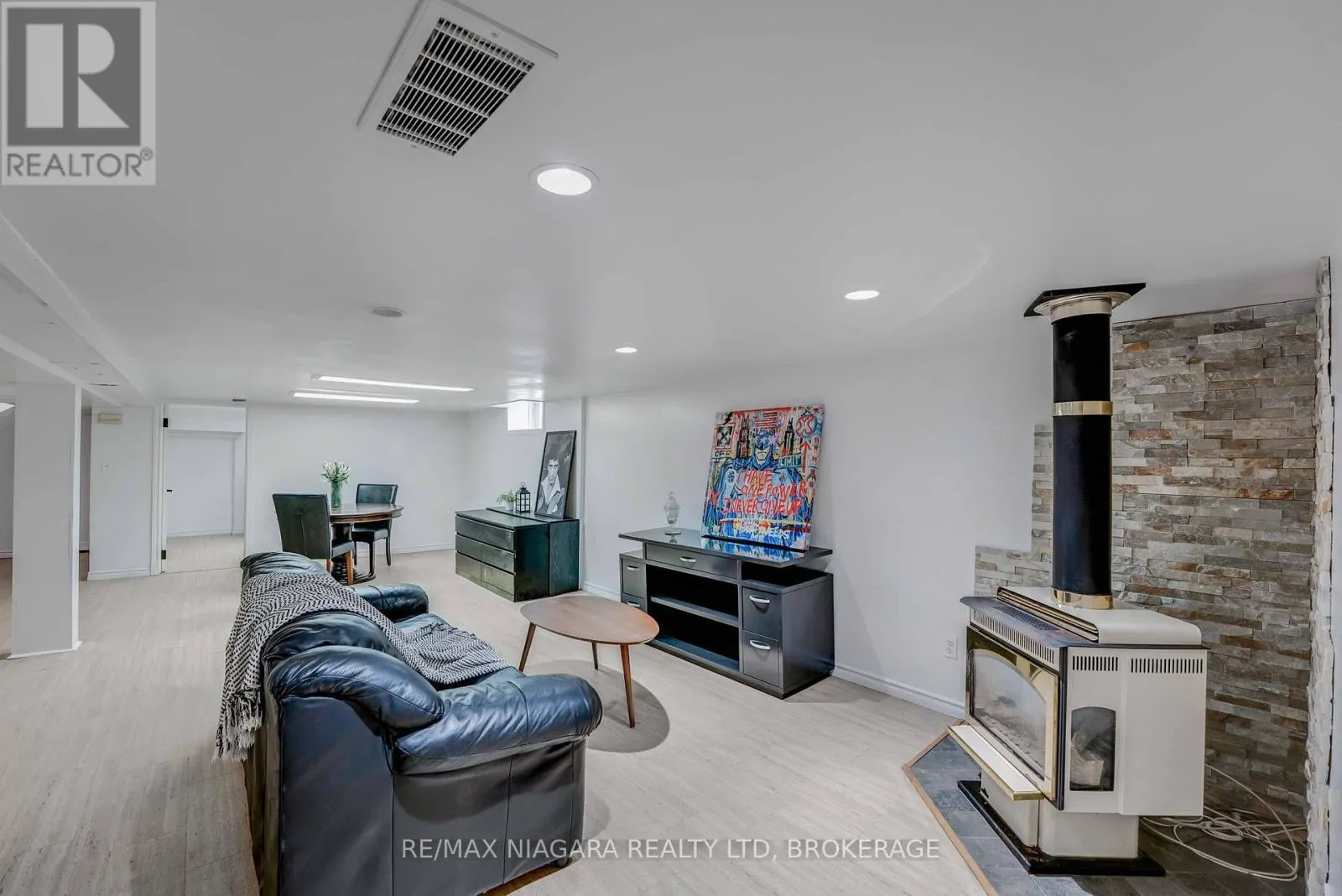 5000 SIXTH AVENUE