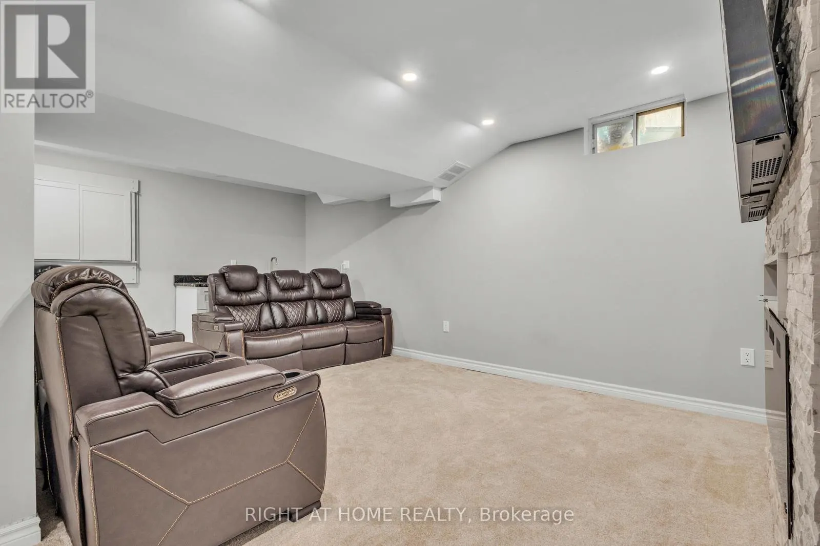 170 DEWITT ROAD