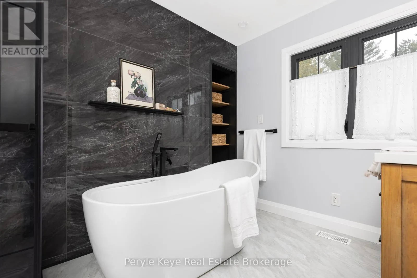 38 ANDREA DRIVE