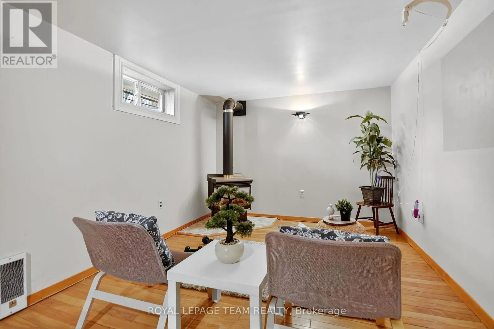 64 OWLSHEAD ROAD