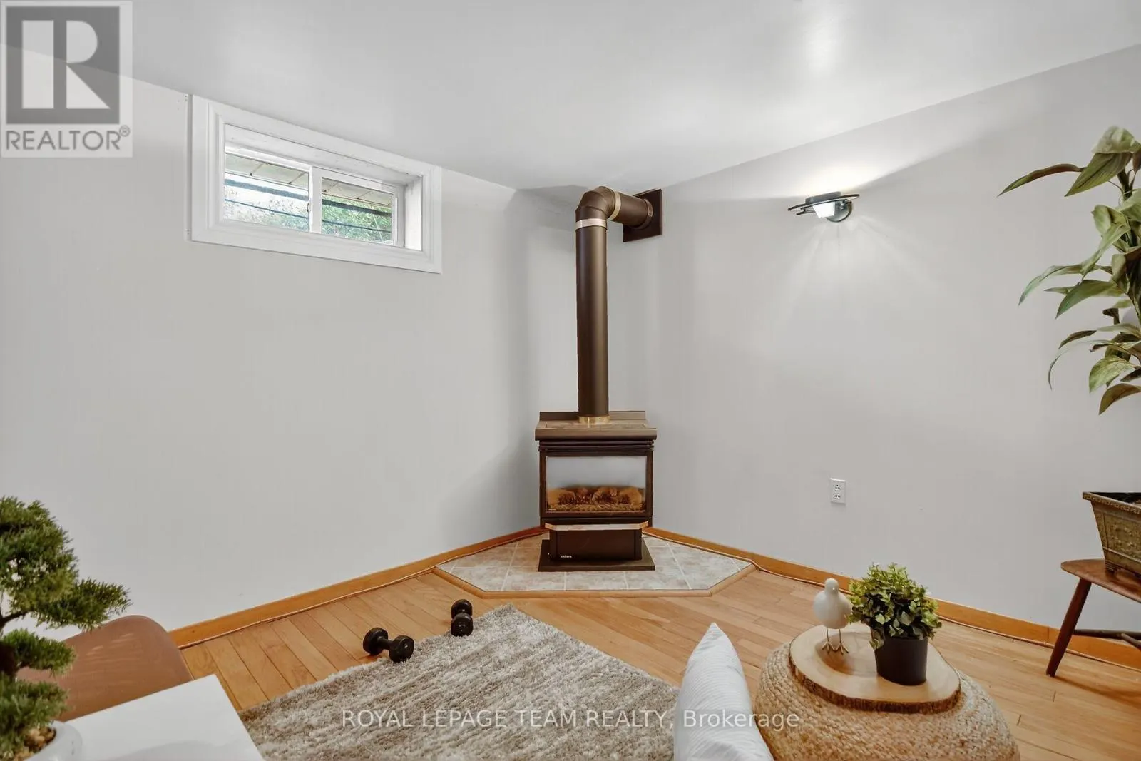 64 OWLSHEAD ROAD