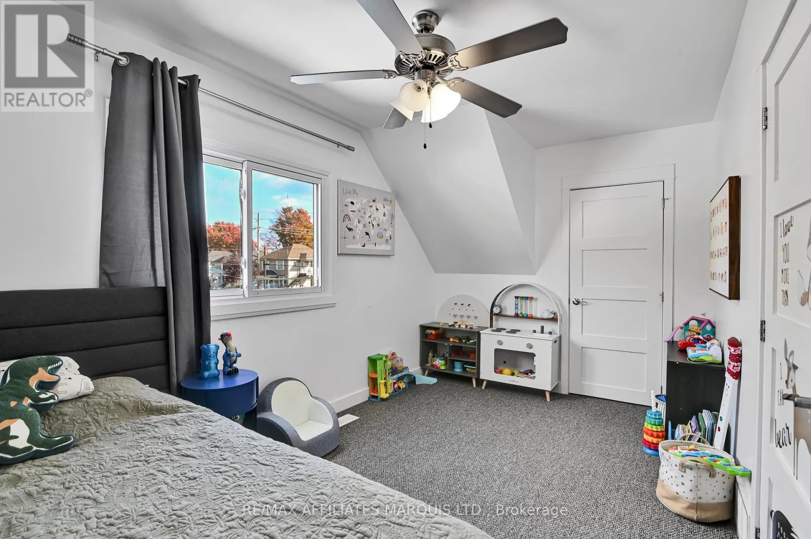 1006 SECOND STREET E