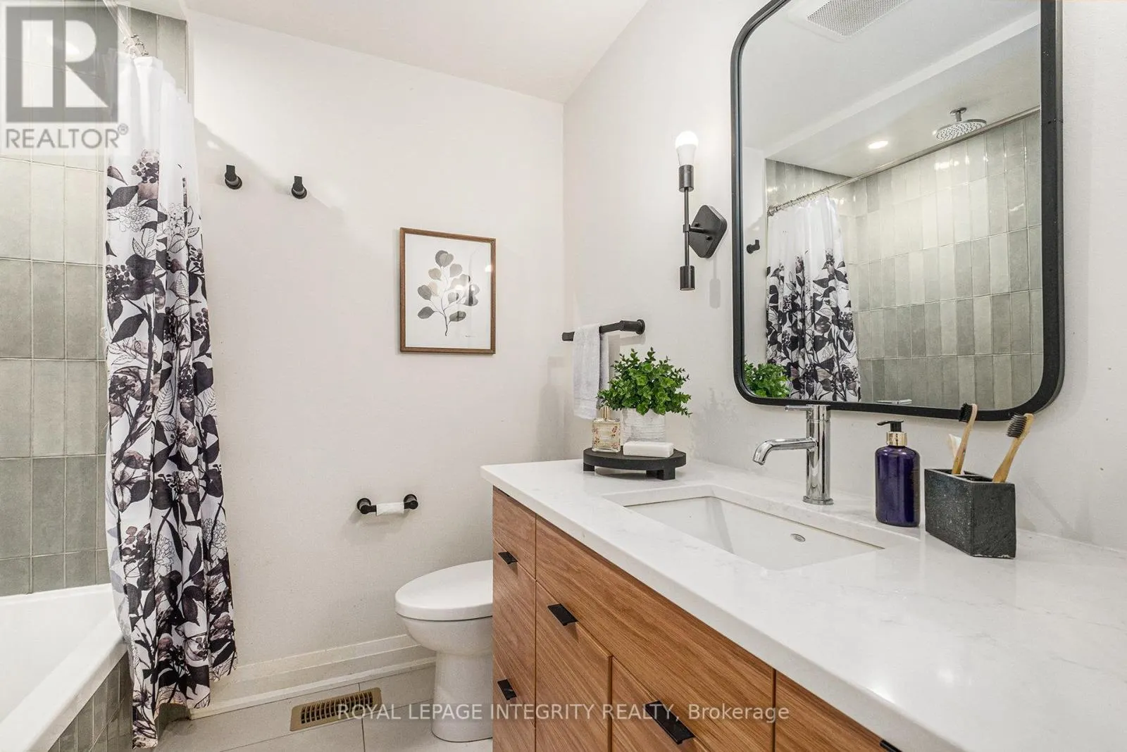 1843 RIDEAU ROAD