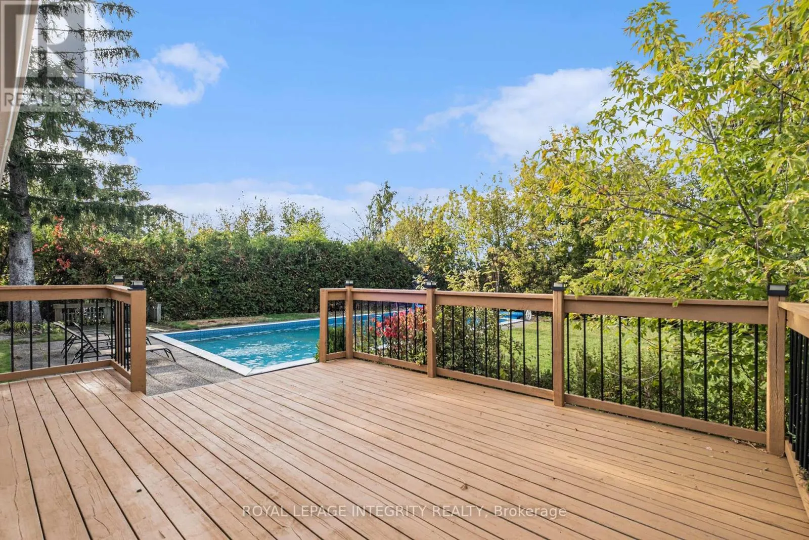 1843 RIDEAU ROAD