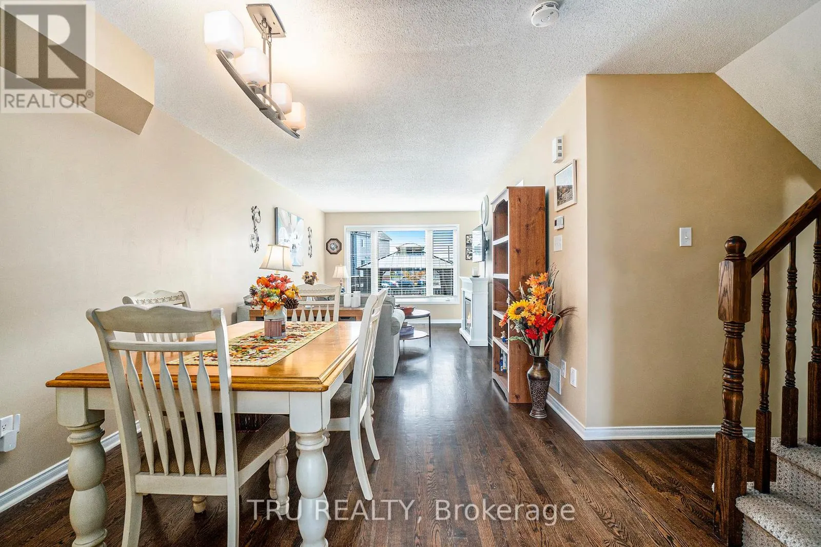 214 ARRITA STREET E