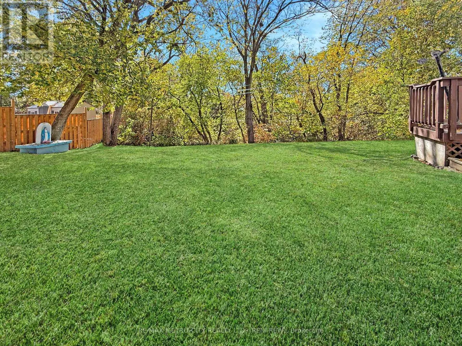 330 MCLEAN STREET