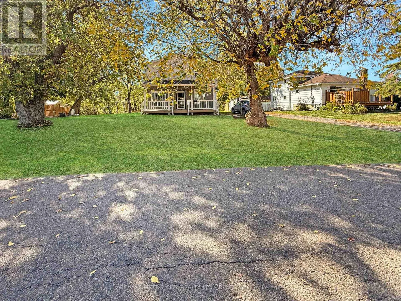 330 MCLEAN STREET
