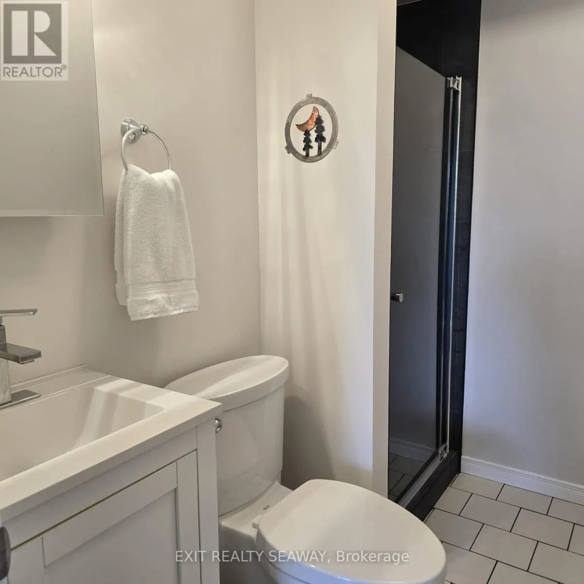 201 - 341 WATER STREET W