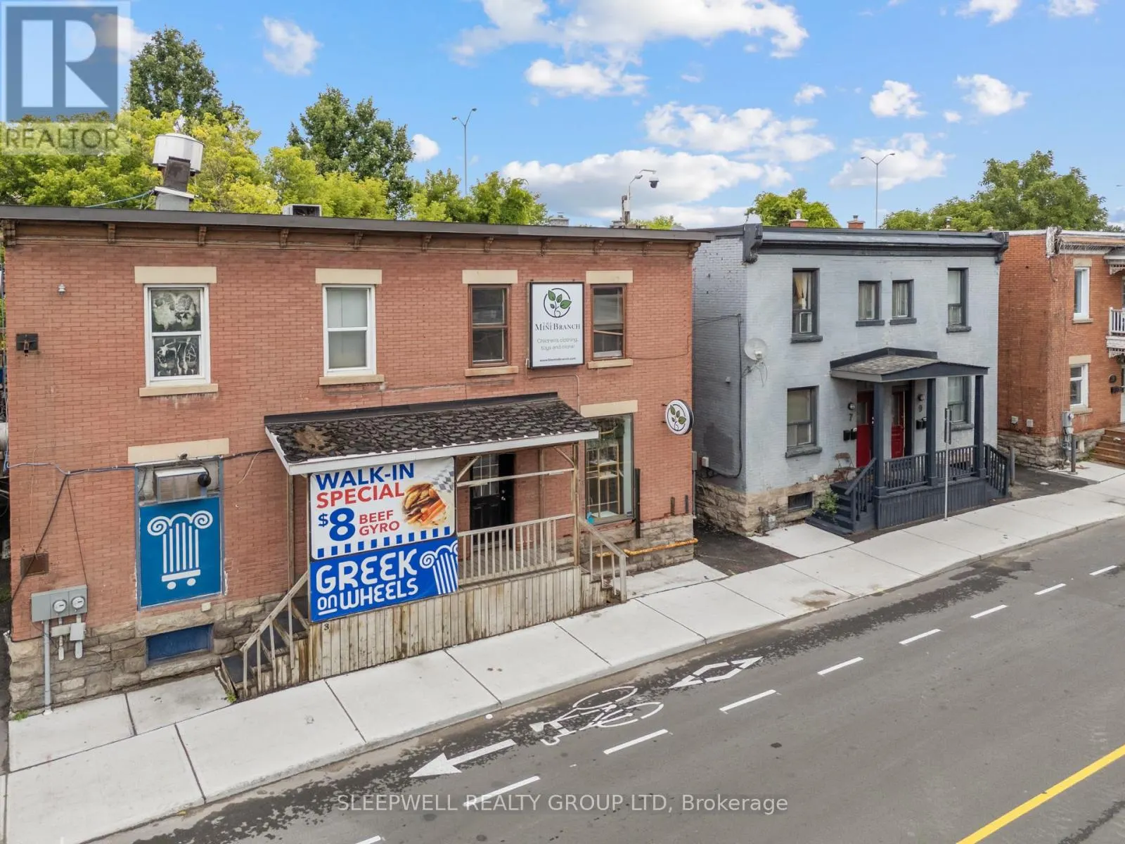 5 HAWTHORNE AVENUE