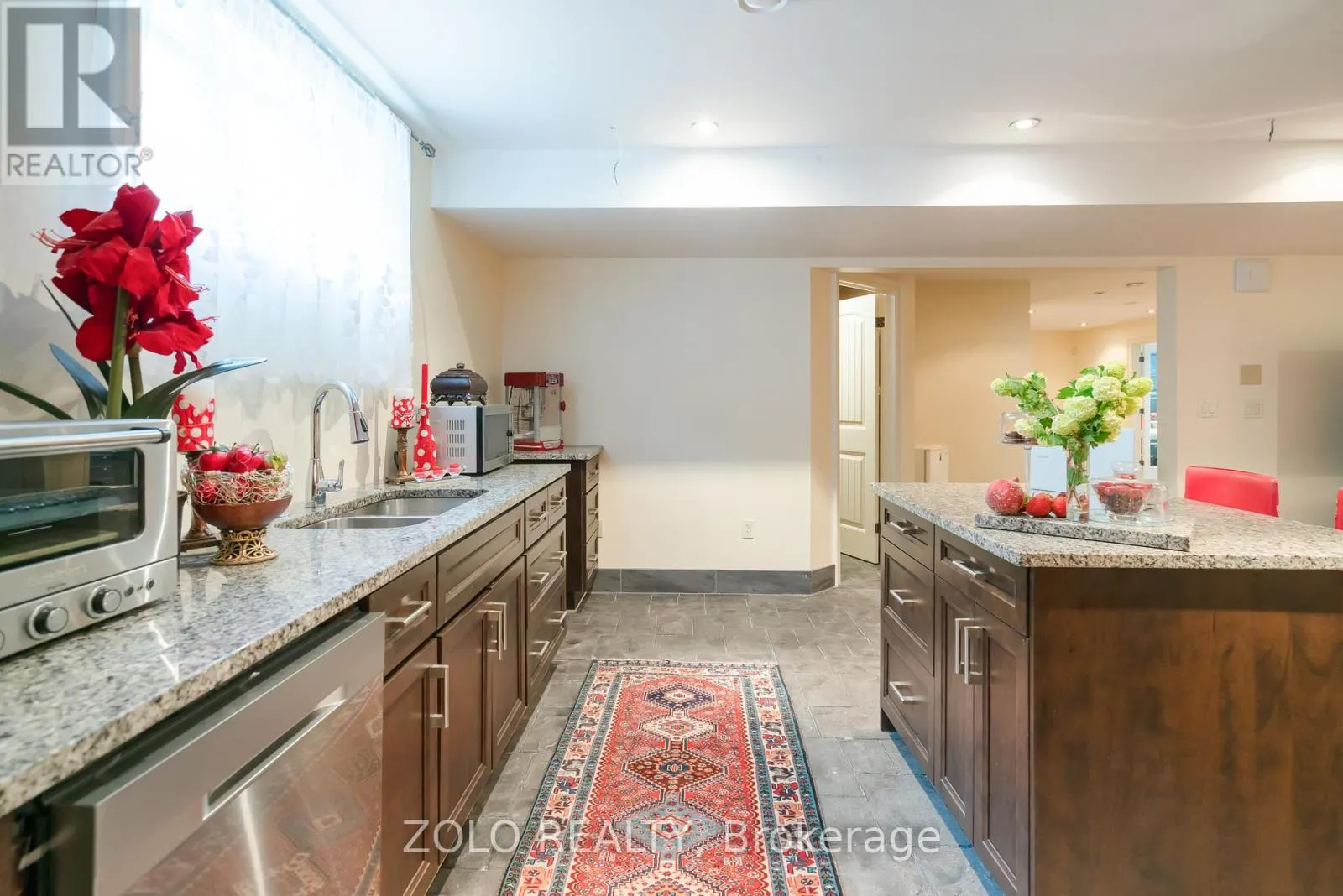 4658 LYONS PARKWAY