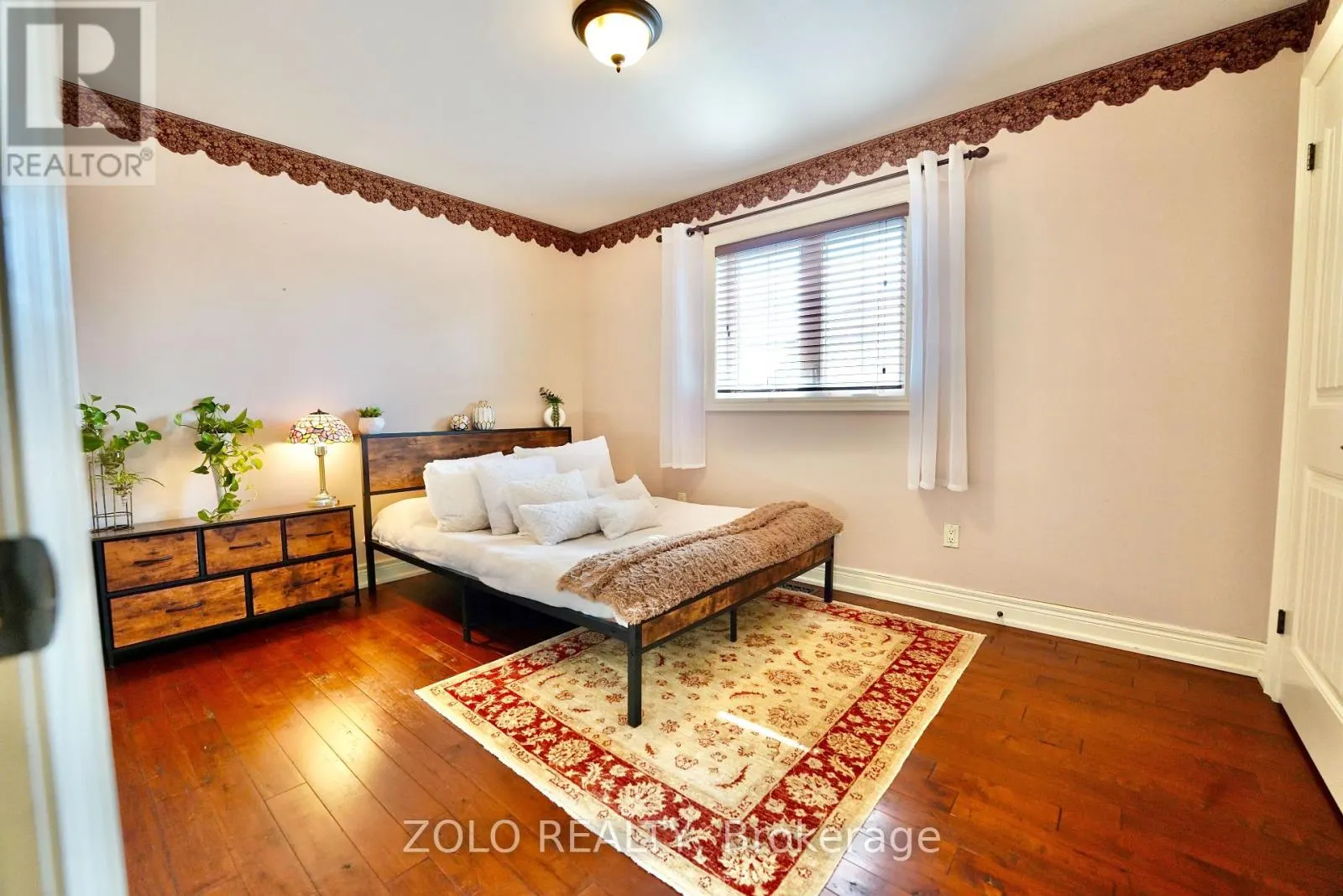 4658 LYONS PARKWAY