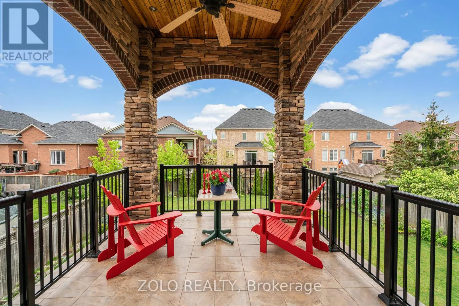 4658 LYONS PARKWAY