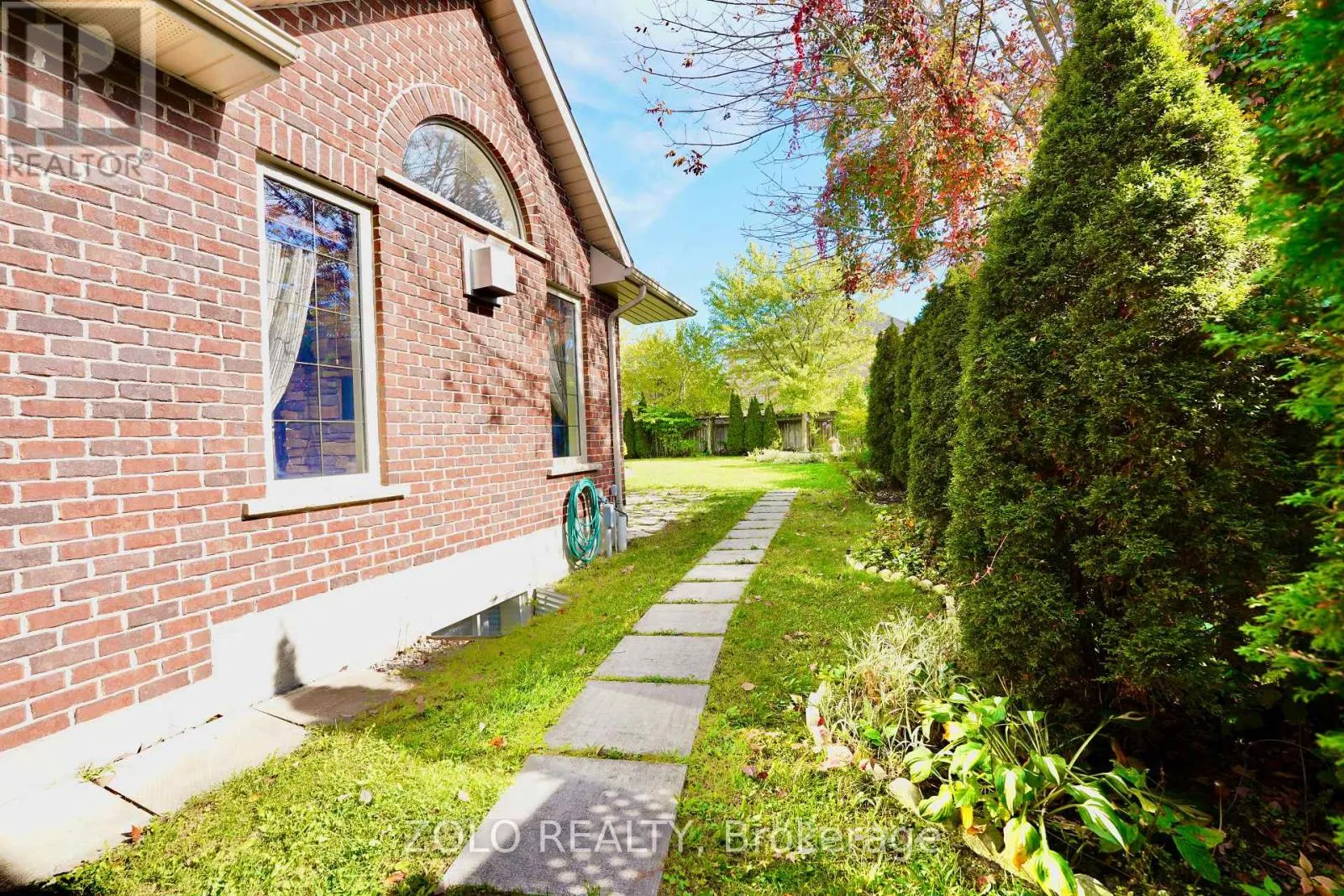 4658 LYONS PARKWAY
