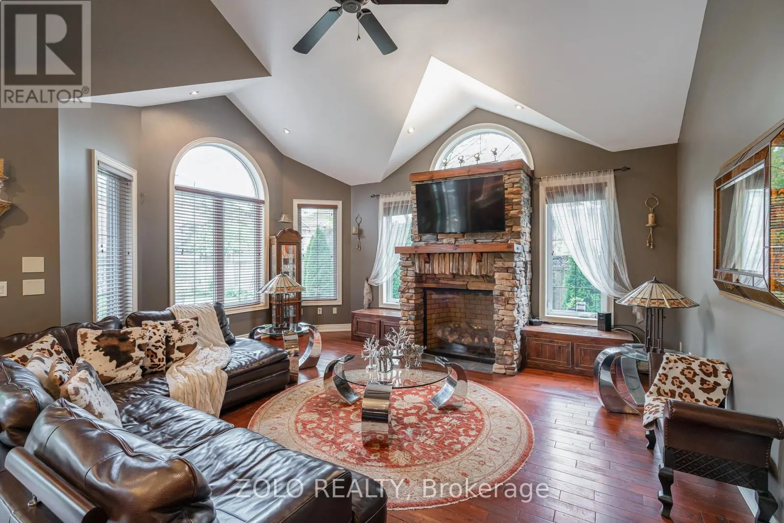 4658 LYONS PARKWAY