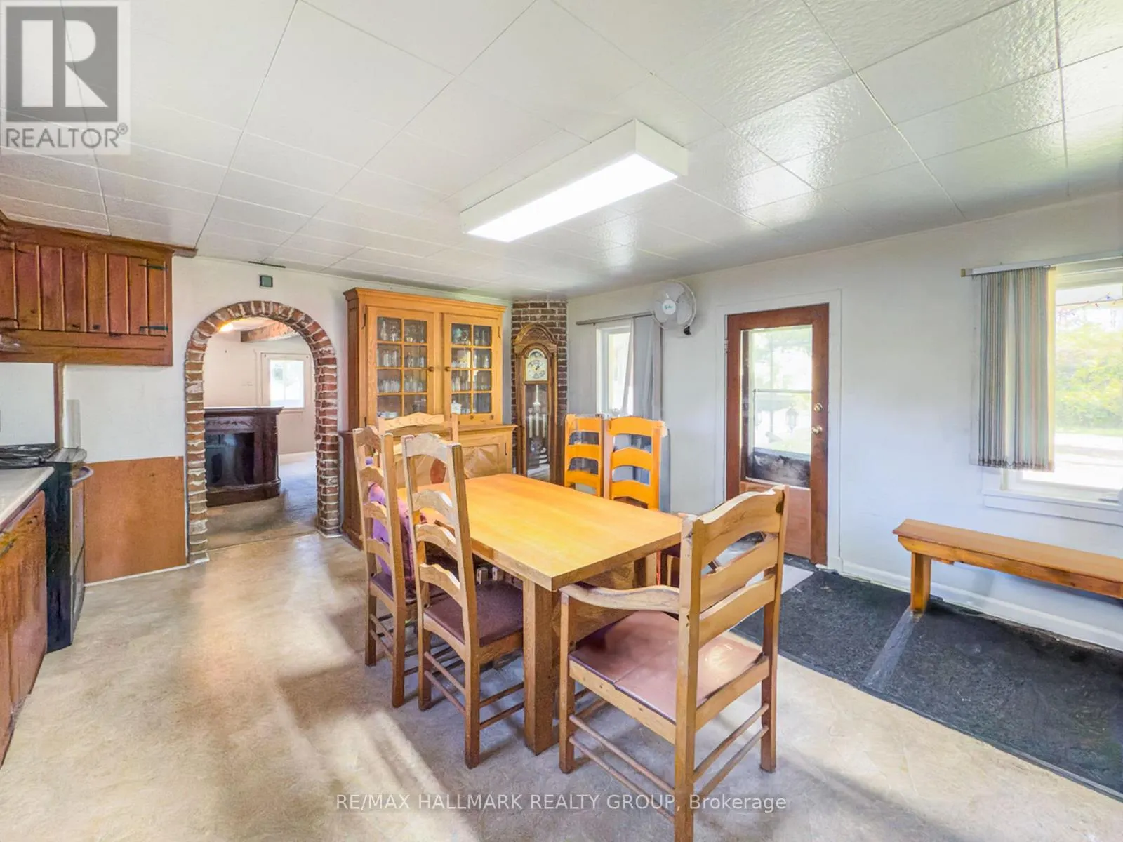 1677 STE ANNE ROAD