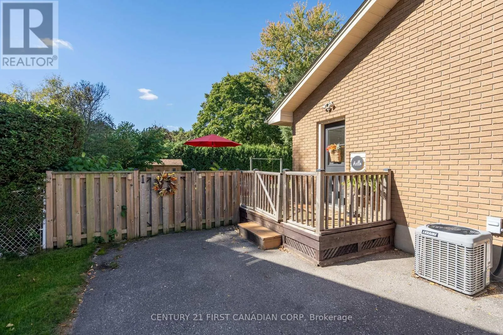 86 MCLEOD CRESCENT