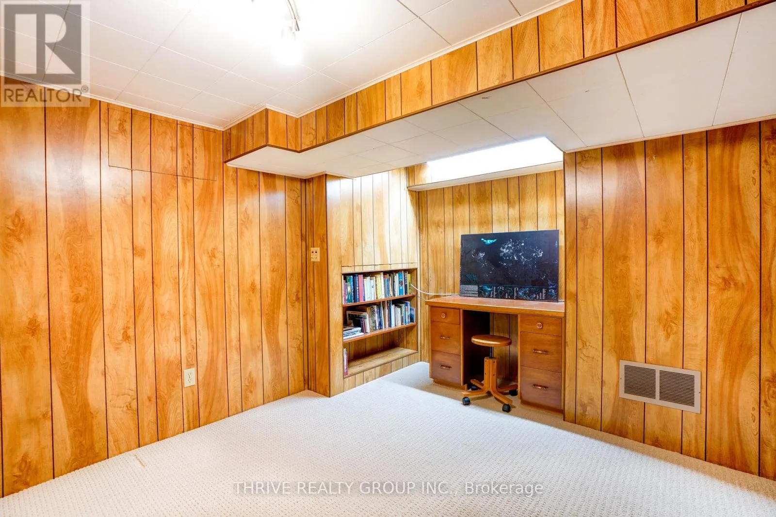 478 GLEN CRESCENT