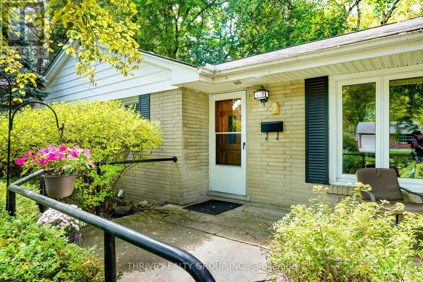 478 GLEN CRESCENT