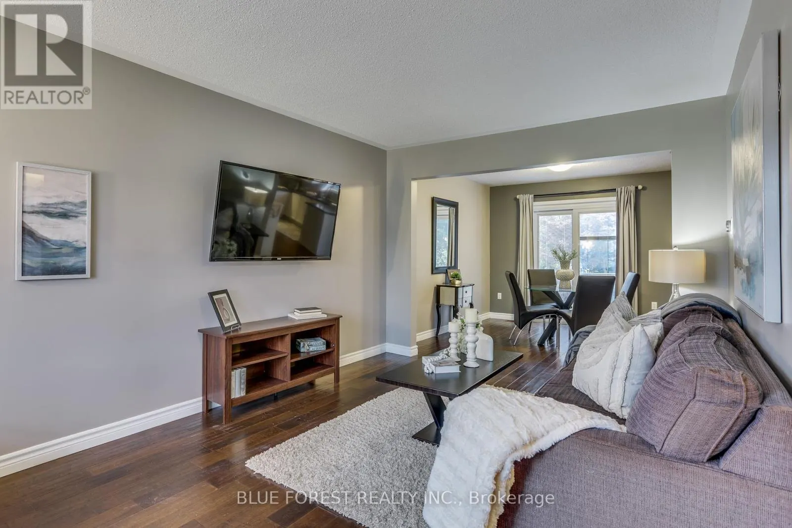 27 LOGGERS GROVE