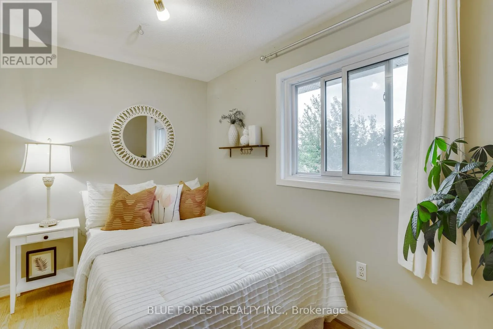 27 LOGGERS GROVE