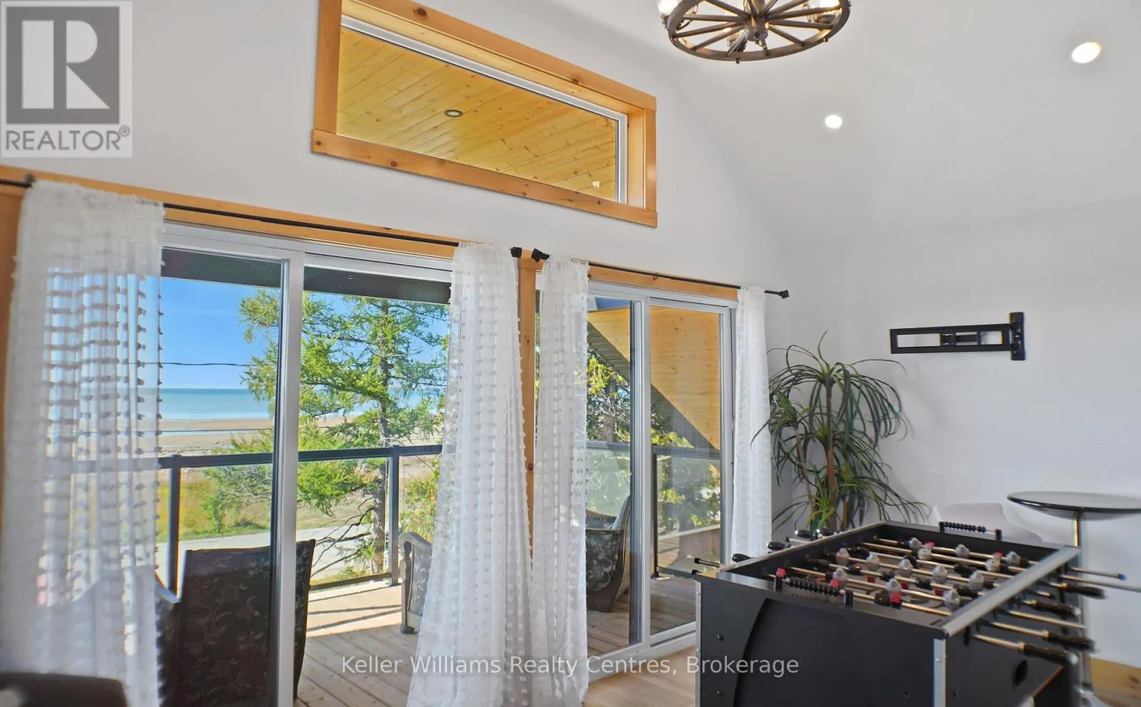 315 SHORELINE AVENUE