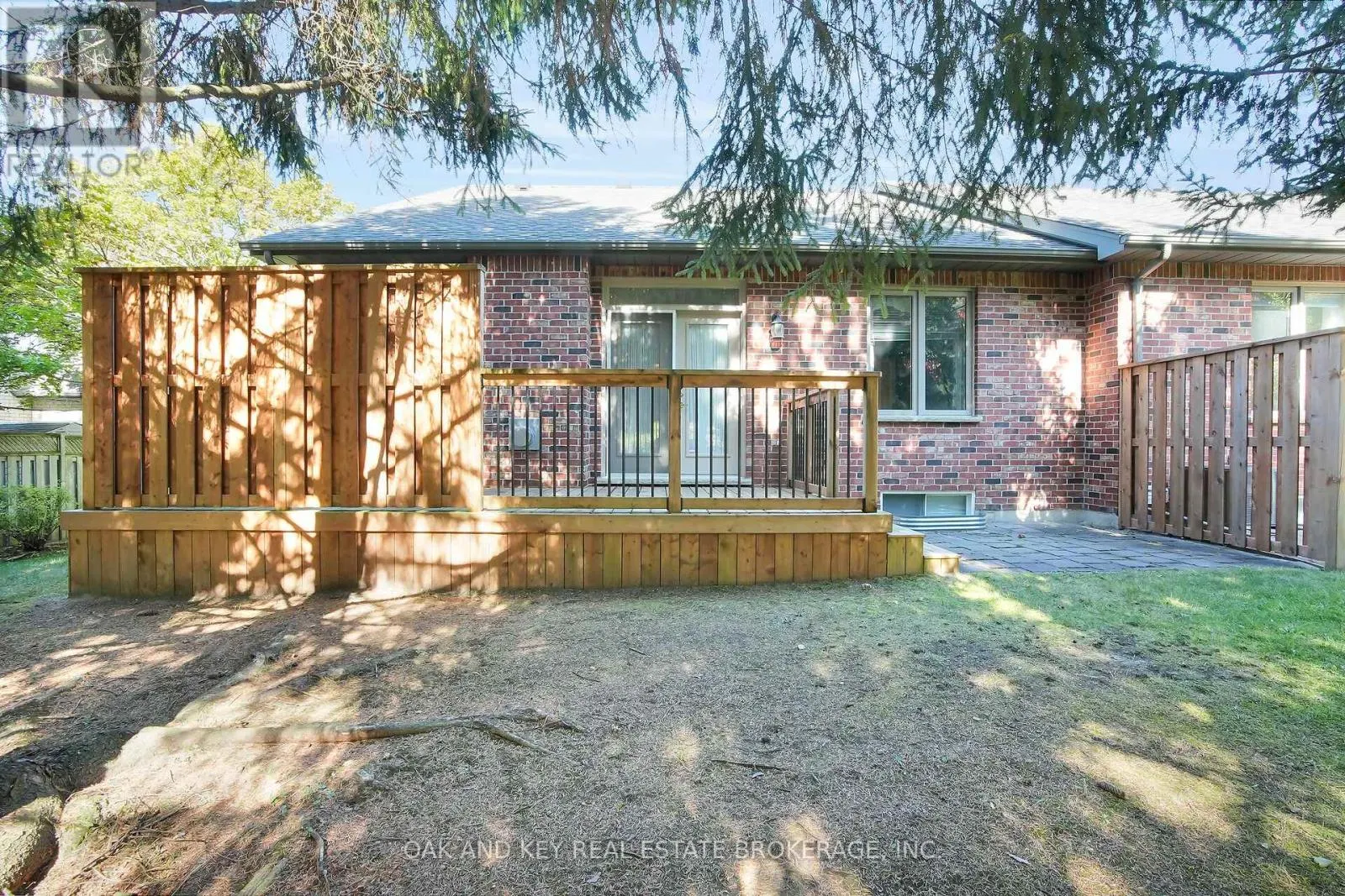 38 QUINELLA PLACE