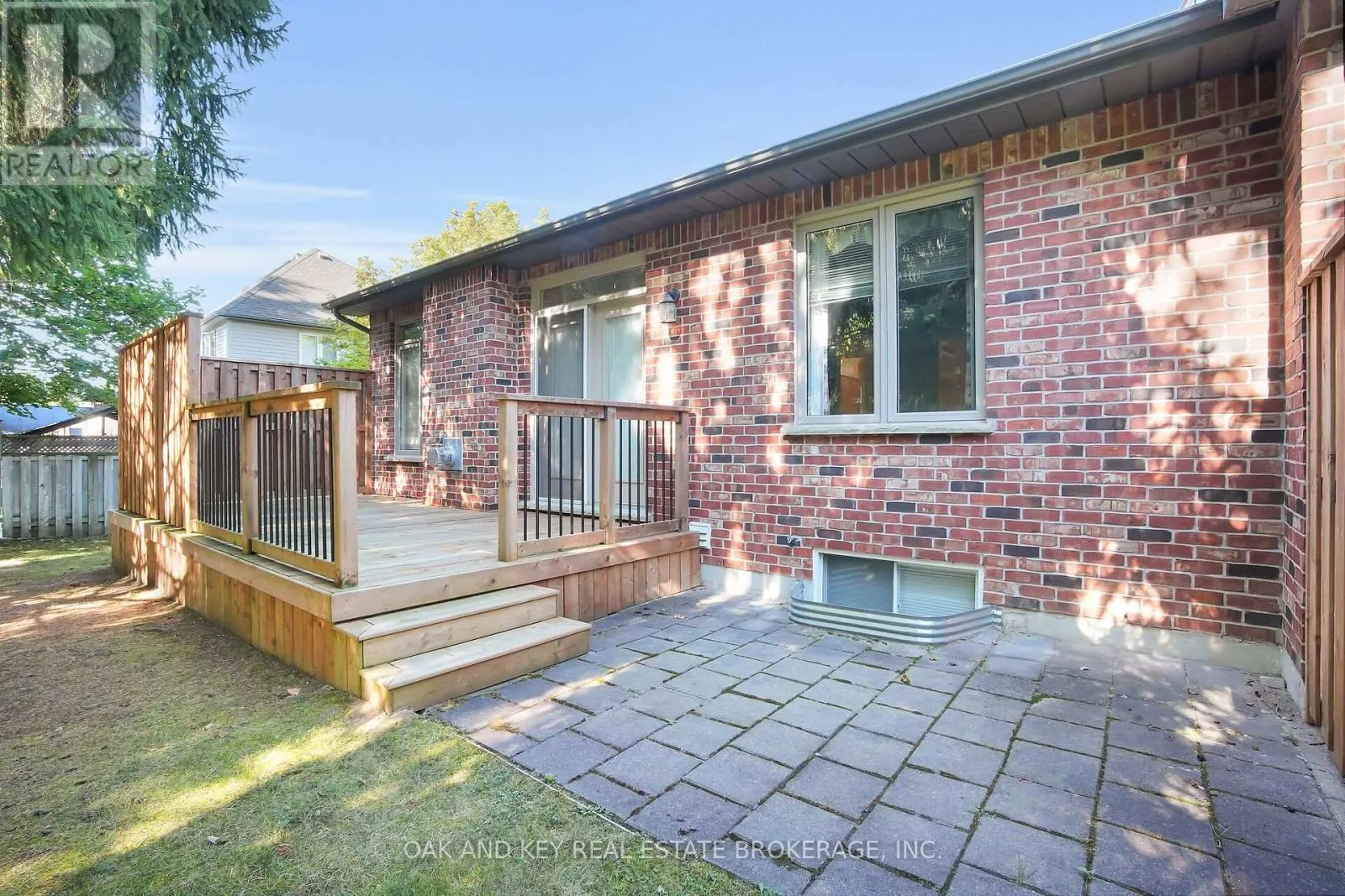 38 QUINELLA PLACE