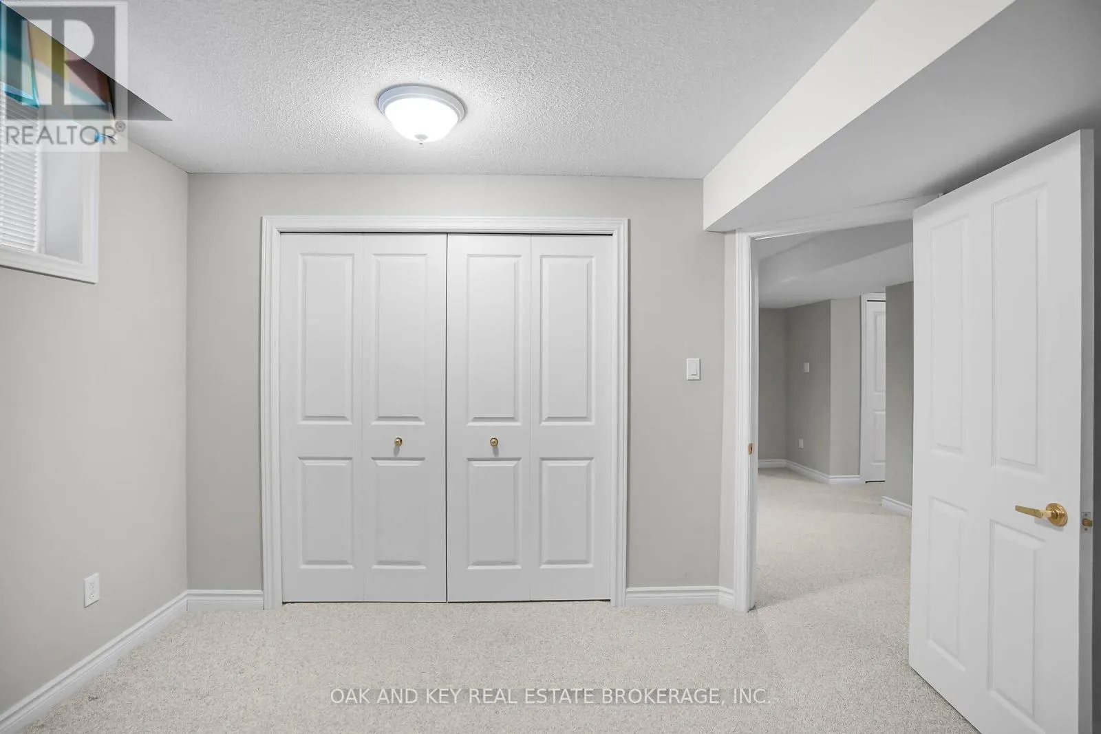 38 QUINELLA PLACE