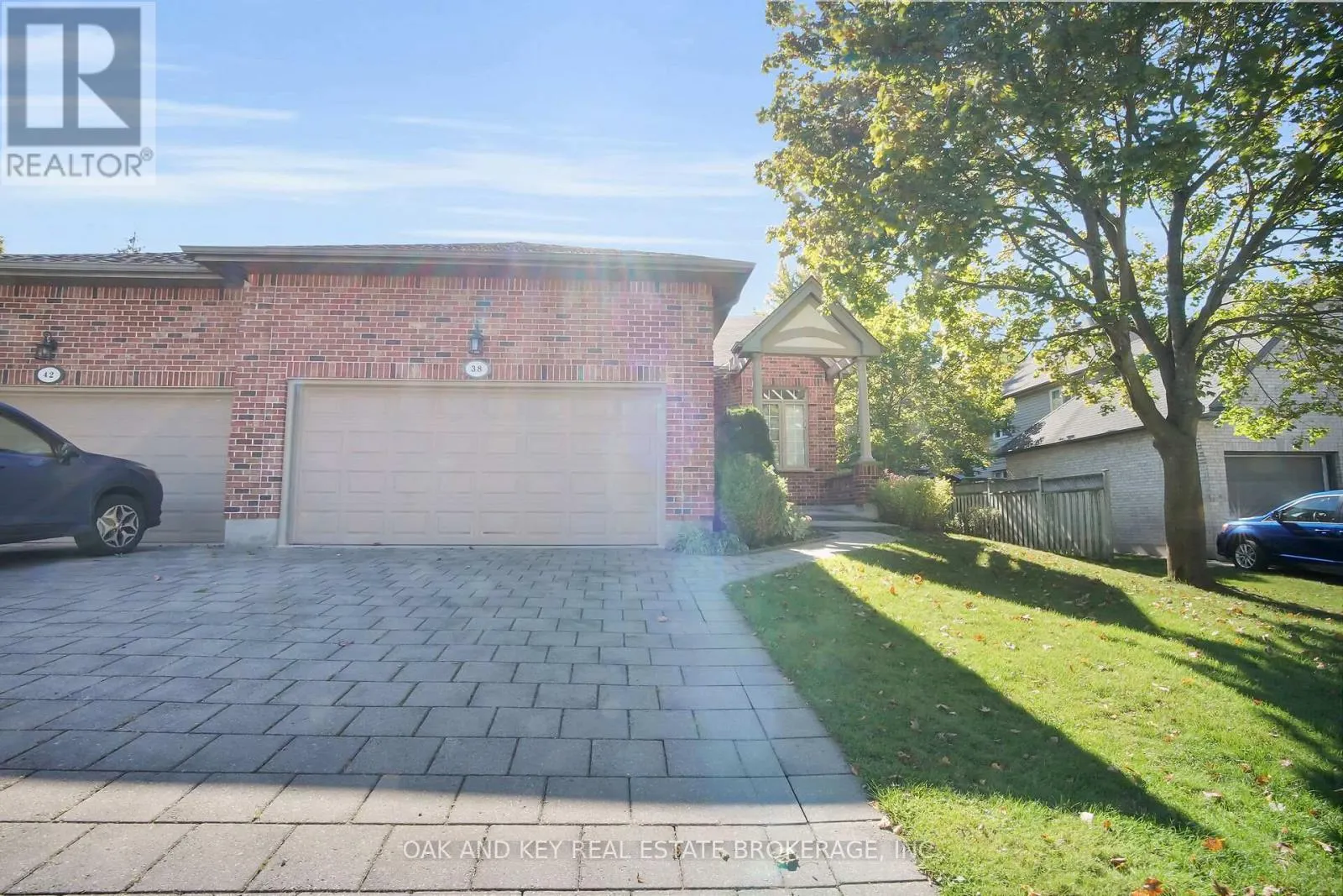 38 QUINELLA PLACE