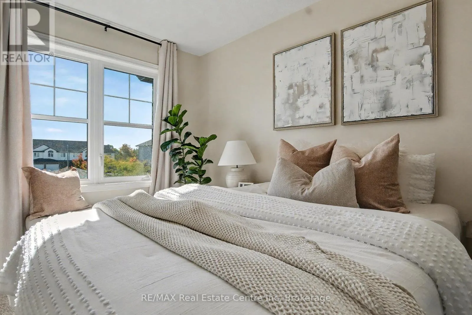 7 - 22 MARSHALL DRIVE, #7