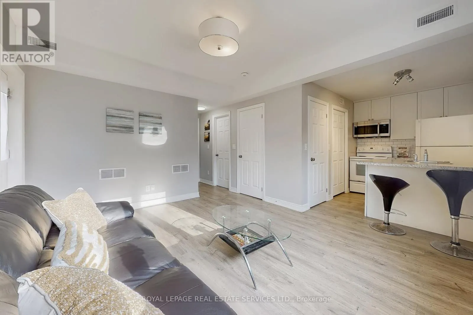 89 LOUTH STREET