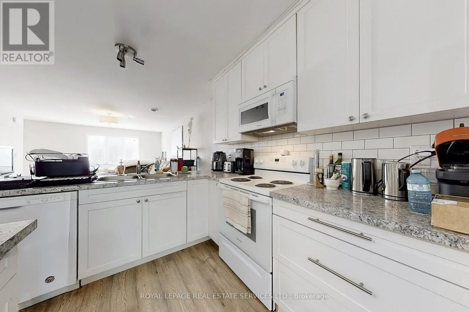 89 LOUTH STREET