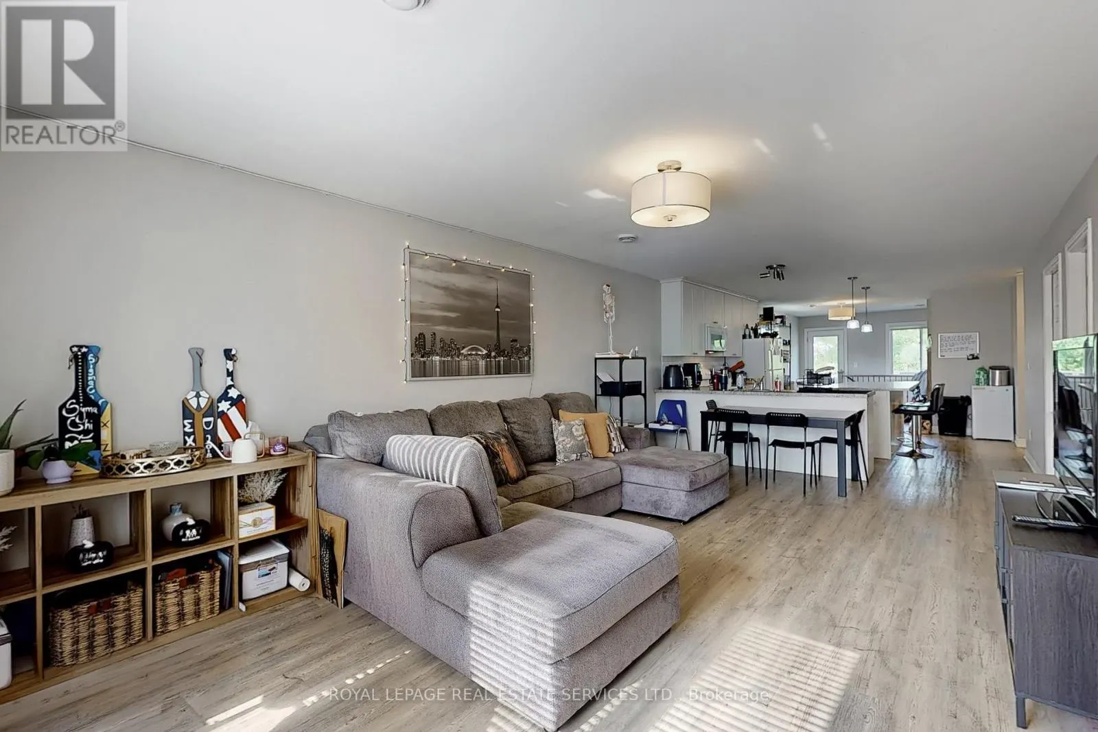 89 LOUTH STREET