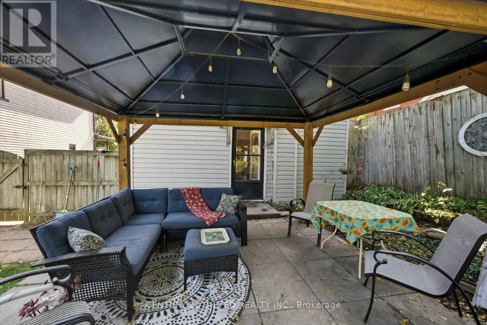 536 BOLIVAR STREET