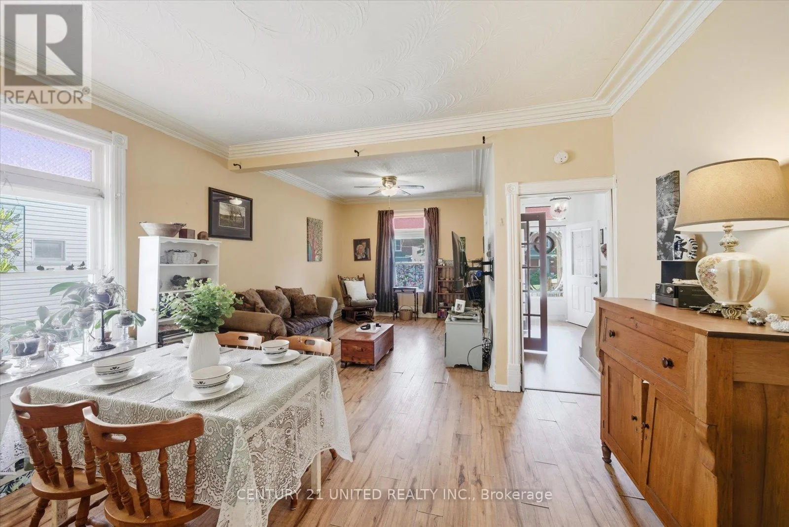 536 BOLIVAR STREET