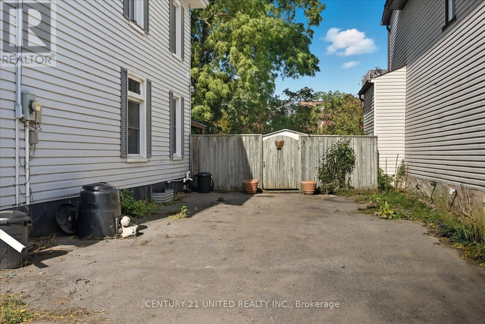 536 BOLIVAR STREET