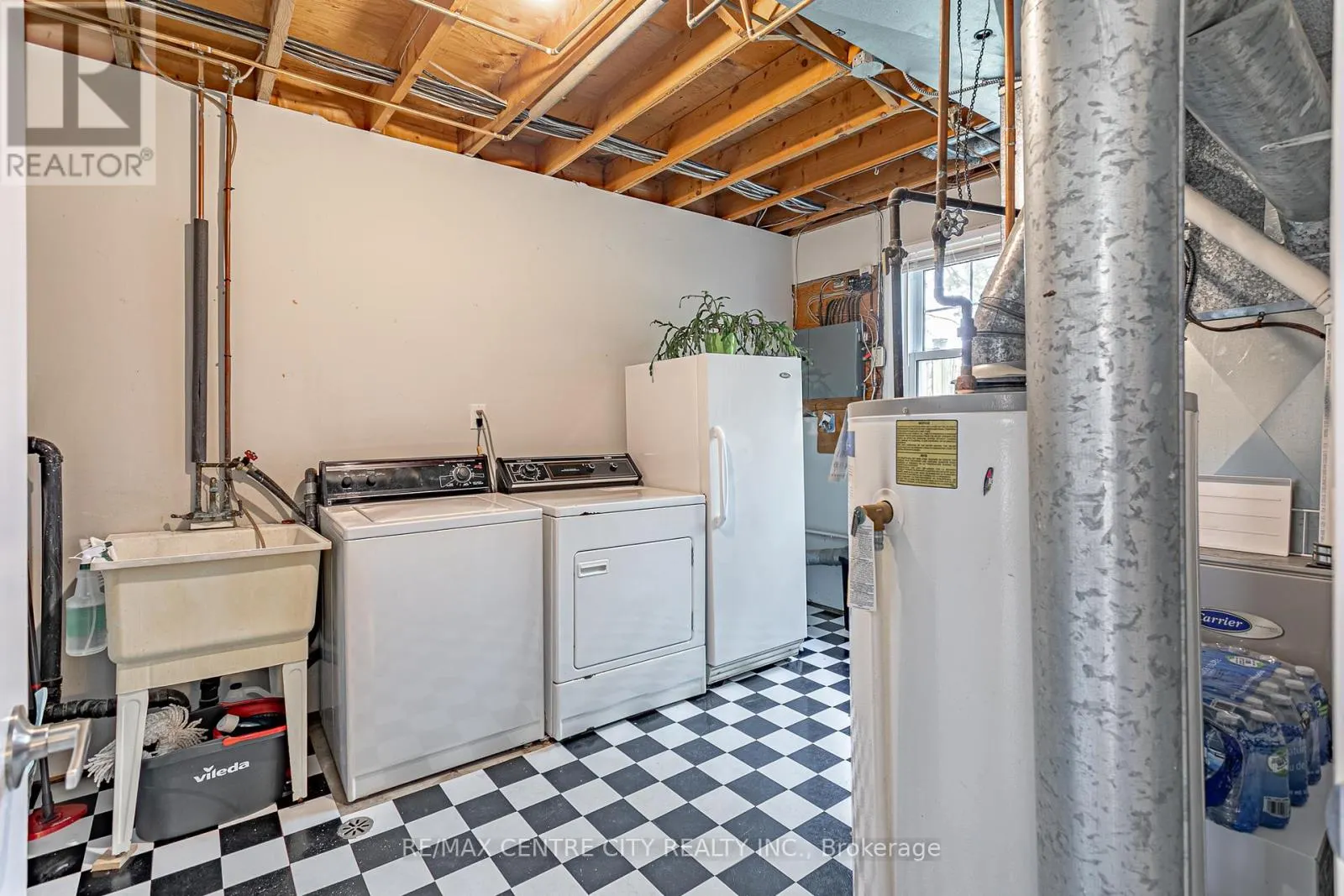 42 - 900 POND VIEW ROAD, #42