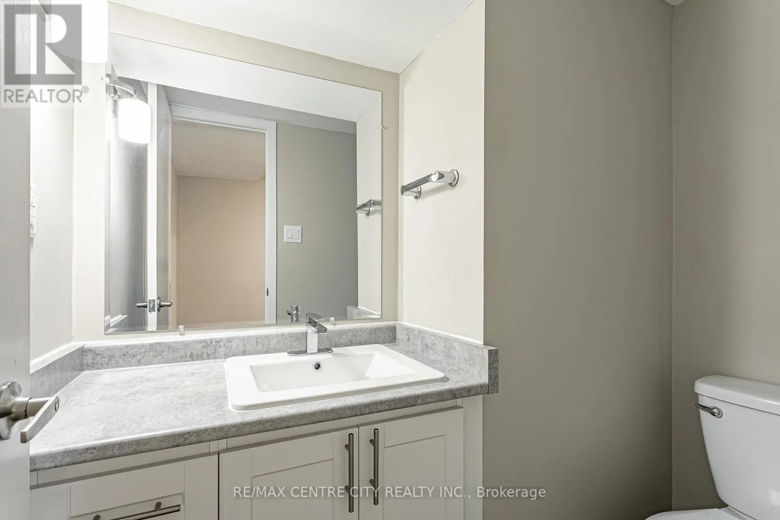 42 - 900 POND VIEW ROAD, #42