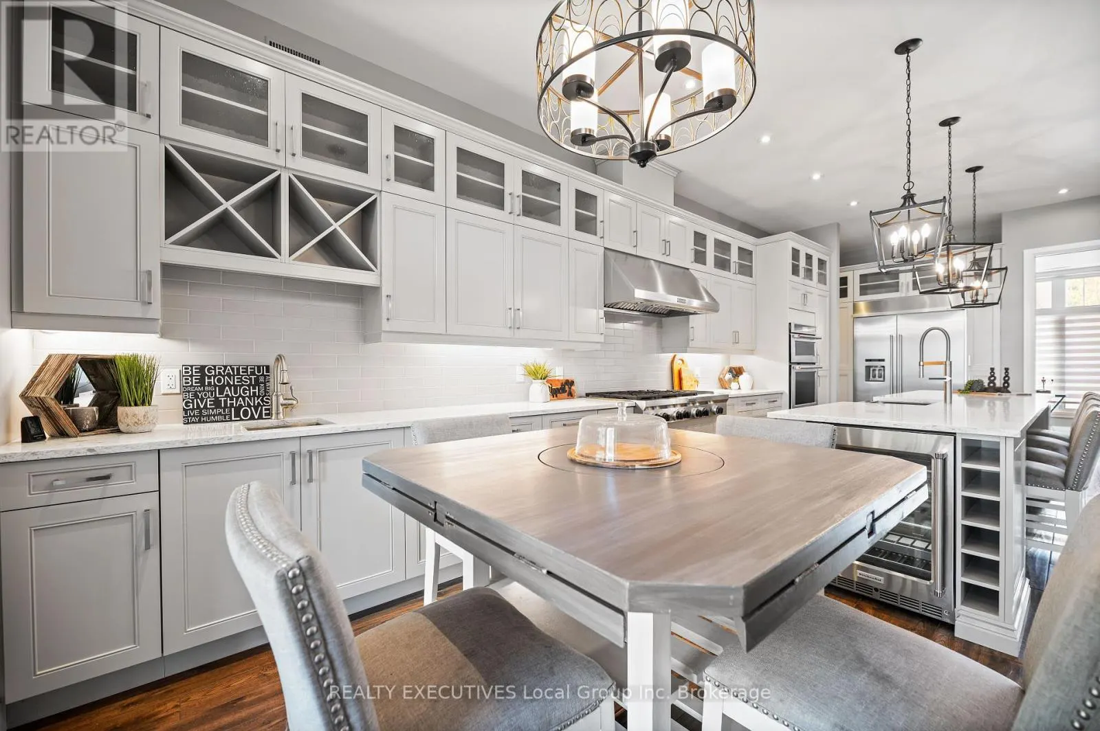 34 SUNRISE BAY DRIVE