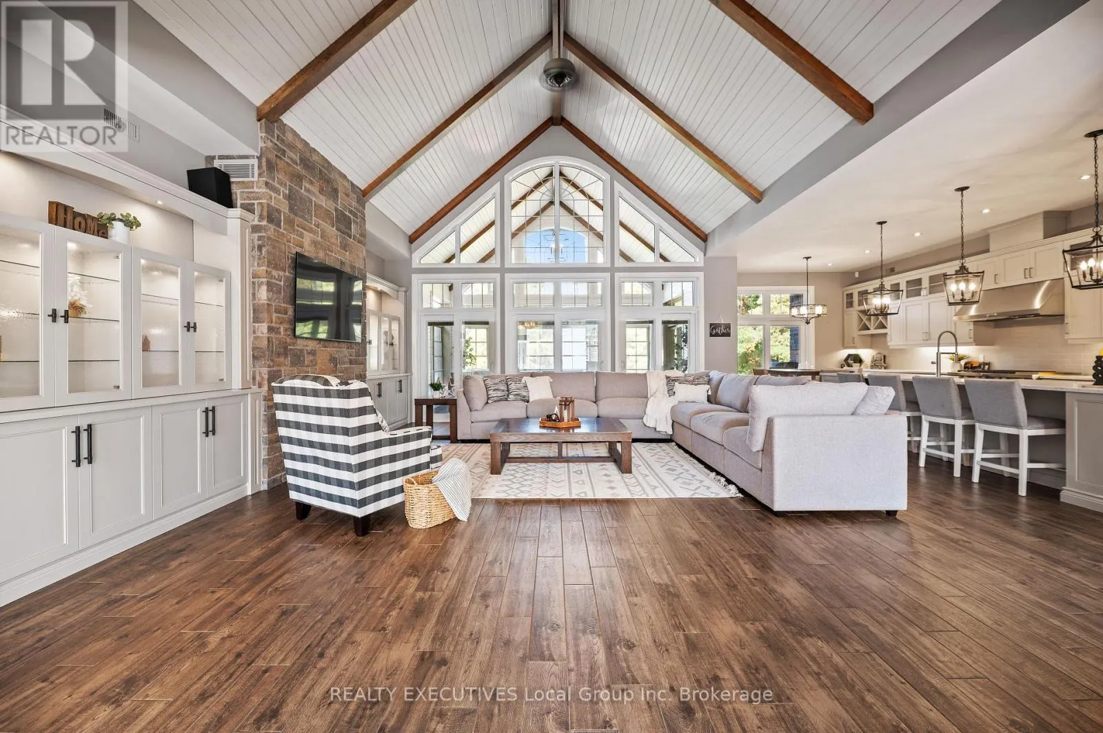 34 SUNRISE BAY DRIVE