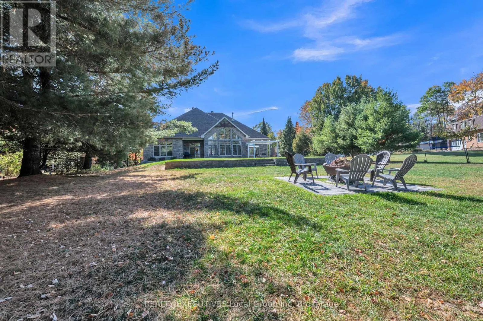 34 SUNRISE BAY DRIVE