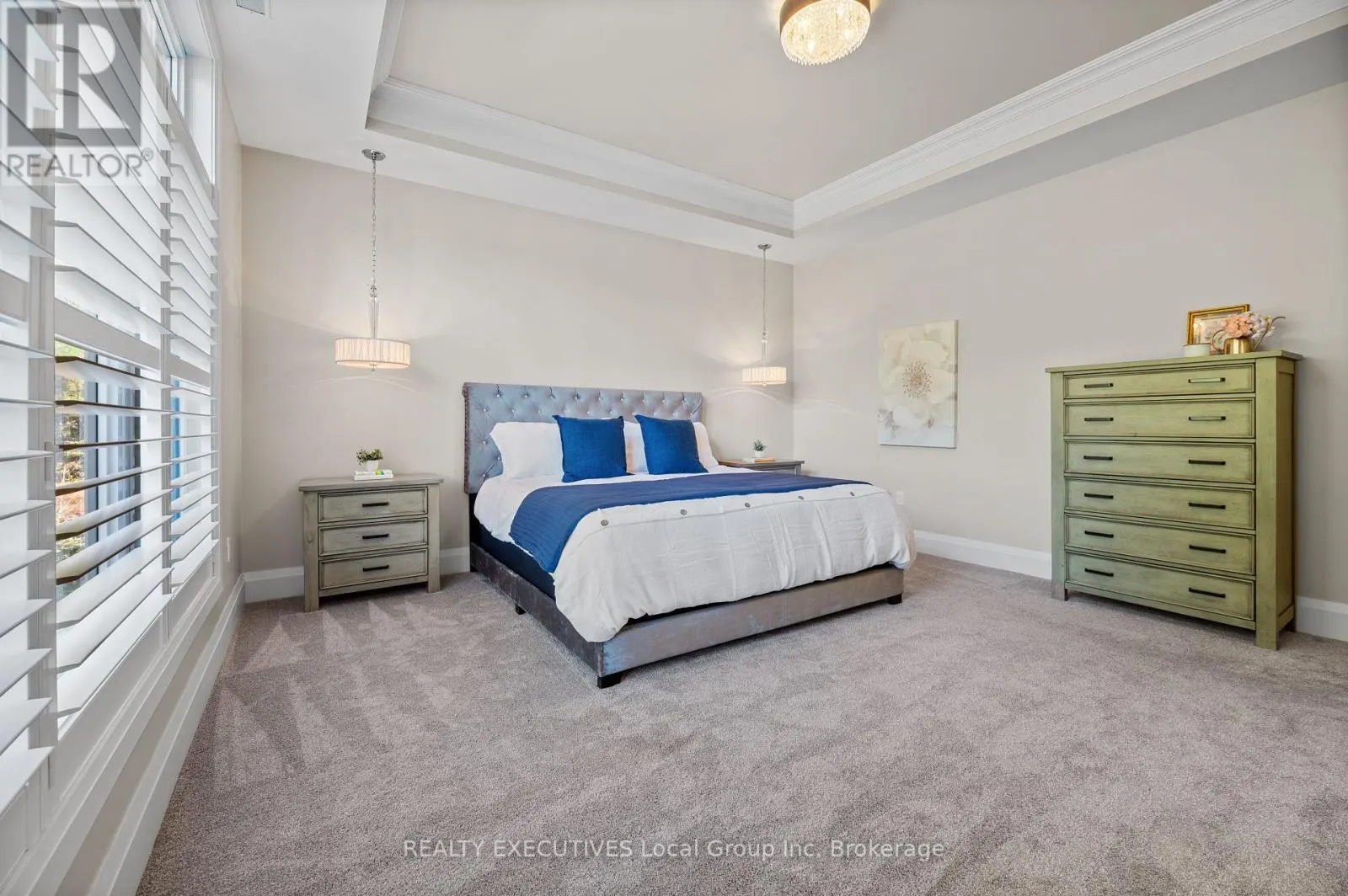 34 SUNRISE BAY DRIVE