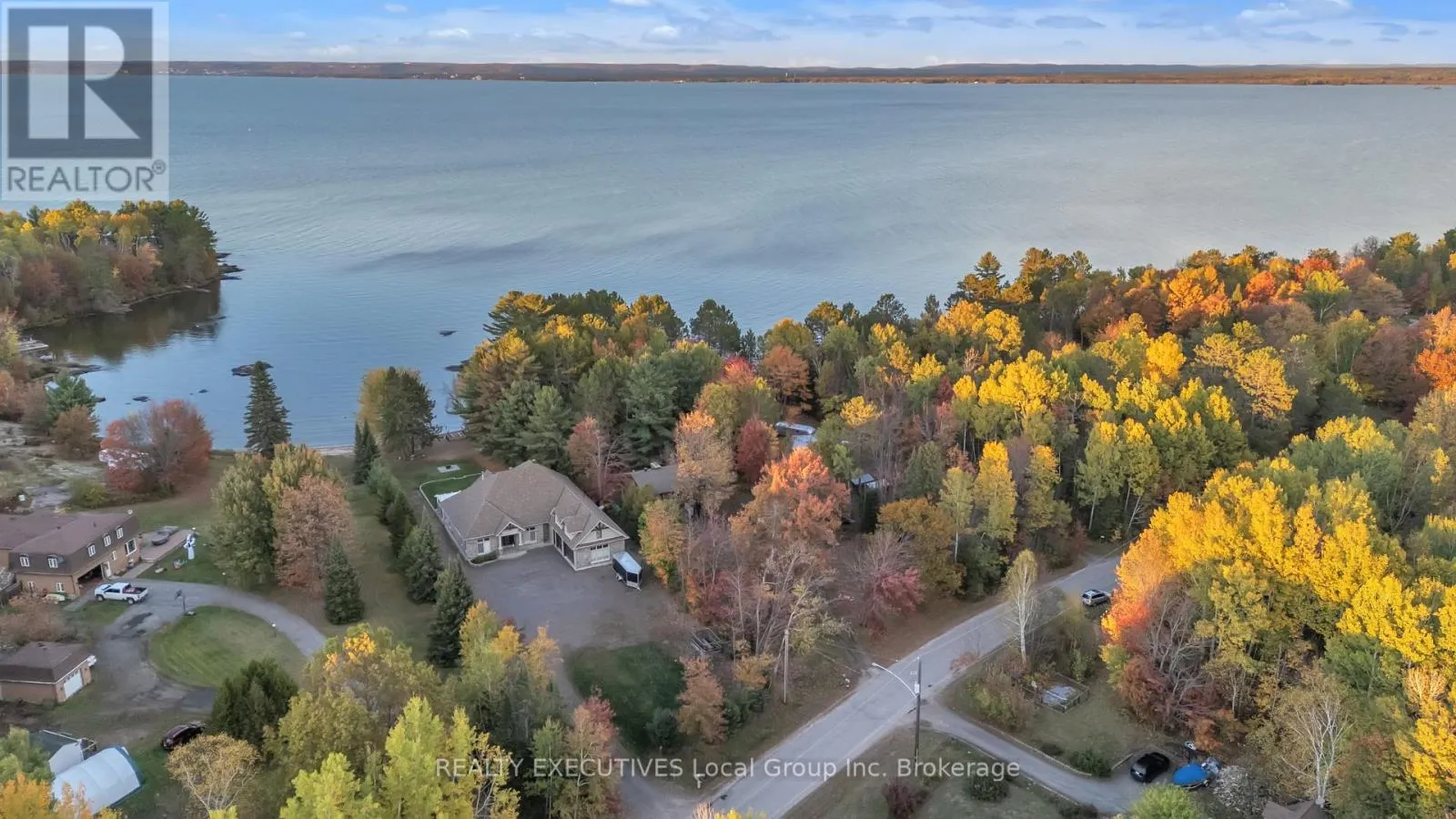 34 SUNRISE BAY DRIVE
