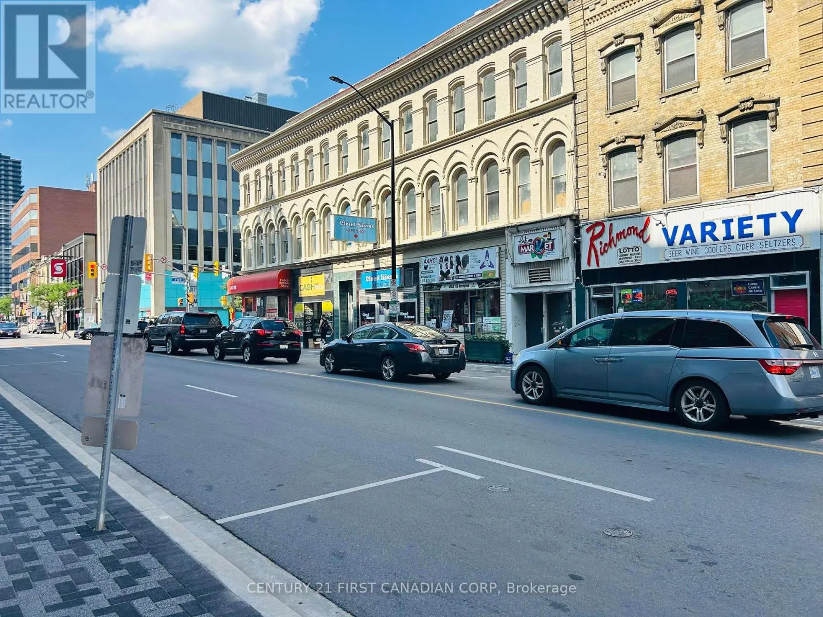 396 RICHMOND STREET