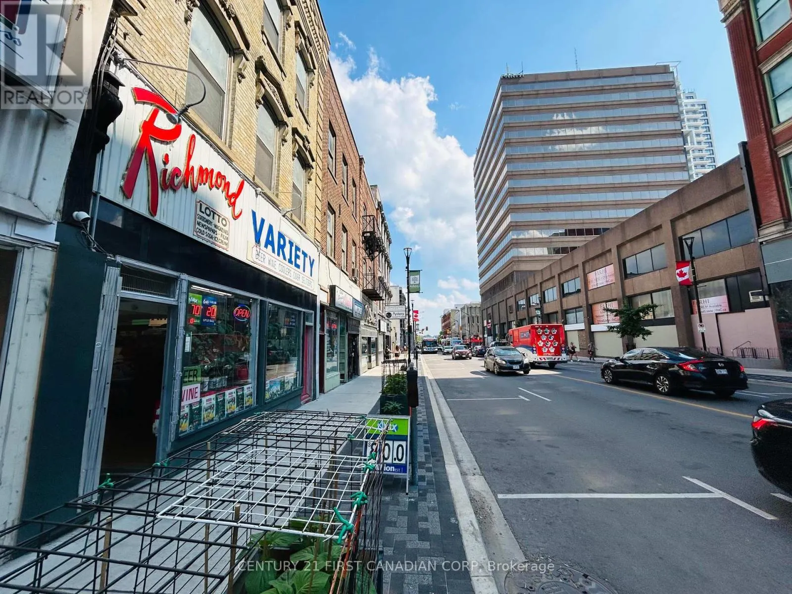 396 RICHMOND STREET