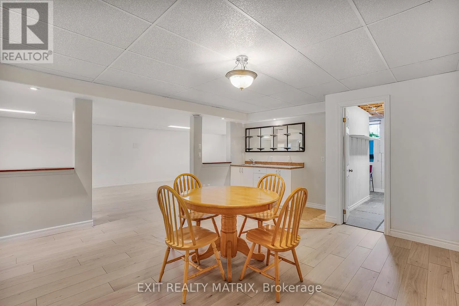 1582 SANDY HILL ROAD
