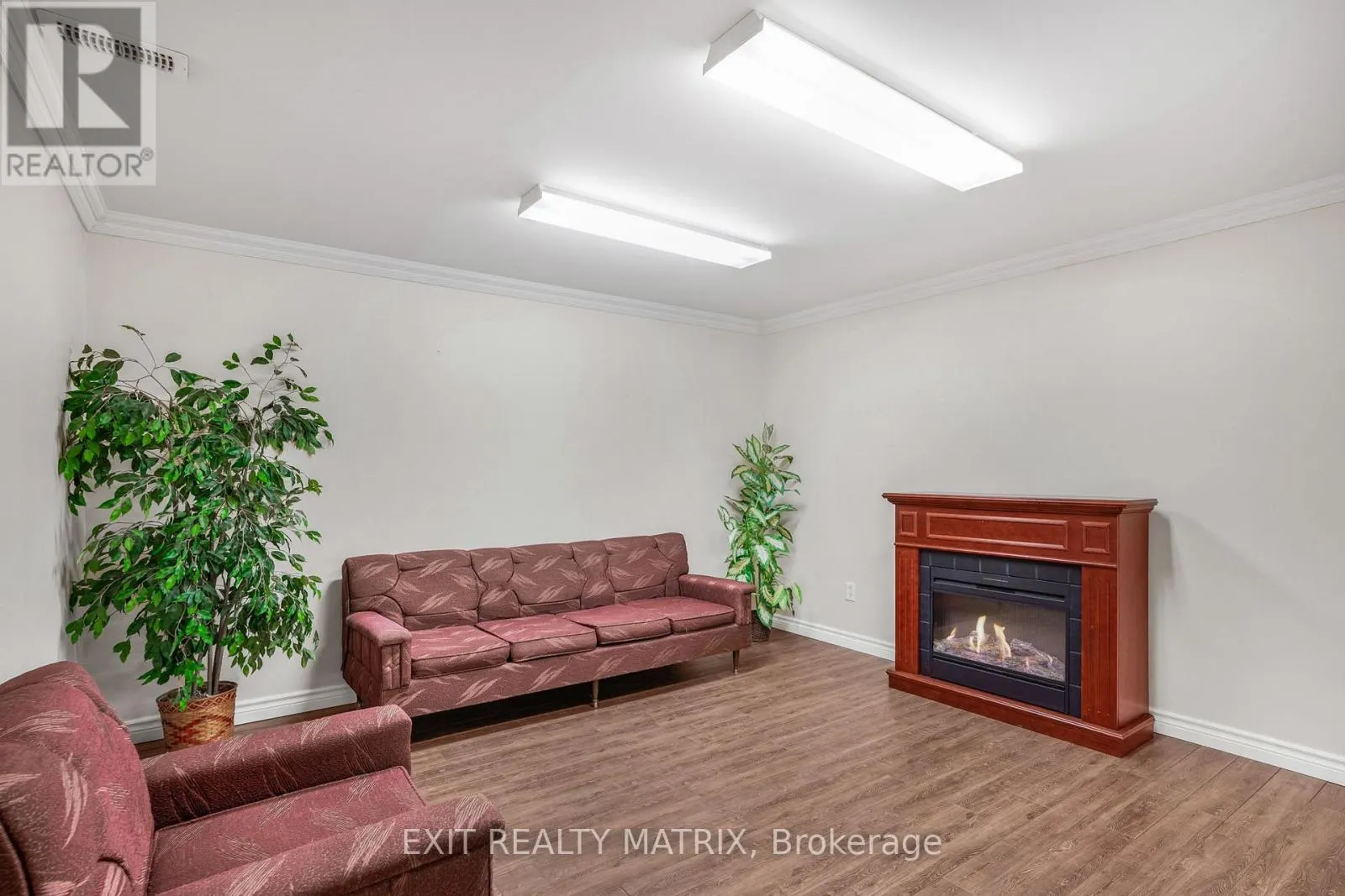 1582 SANDY HILL ROAD